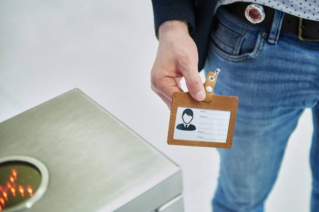 Jaki dokument trzeba mieć przy sobie podczas kontroli drogowej?