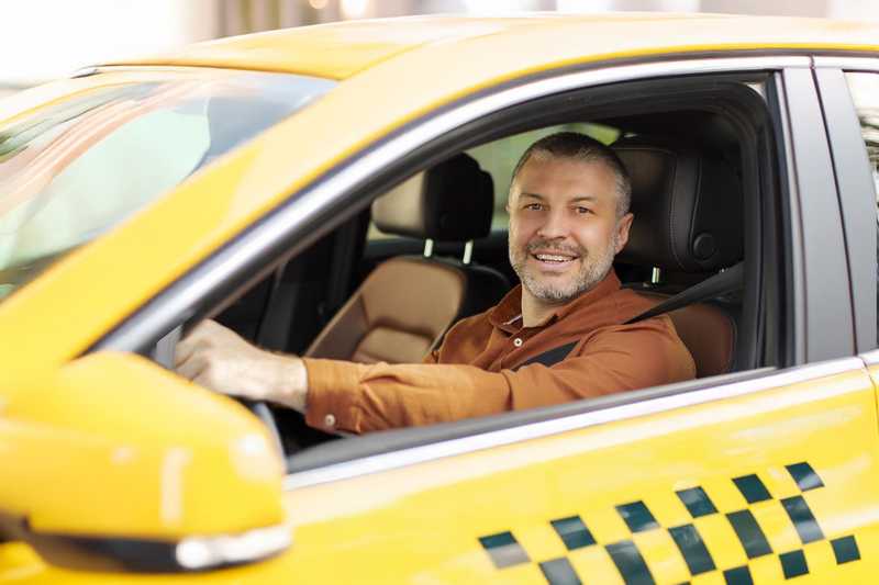 Praca jako kierowca taxi. Zyskaj elastyczność